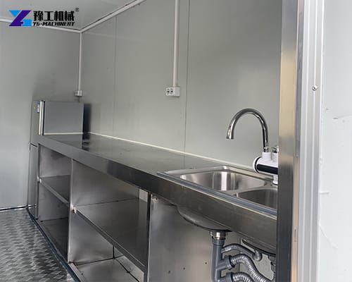inner layout of the fast food trailer