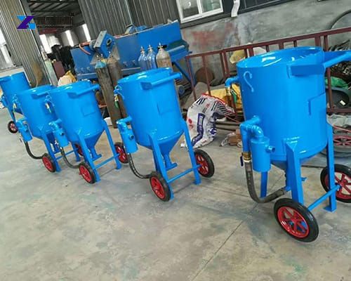automatic sandblasting machines in factory