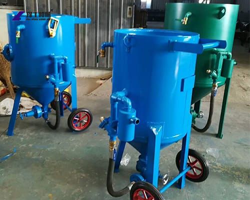 portable sandblasting machines in the factory