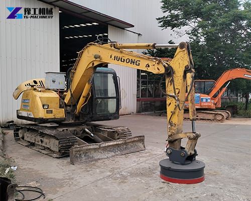 magnet attachment mounted on the excavator