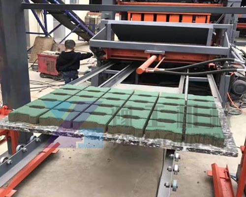 Machine to Make Concrete Bricks